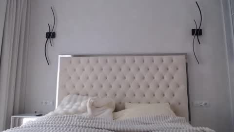  margaritka  online show from 11/18/25, 10:41