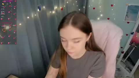 Snapshot of _margoqueen_ chatting on 02/14/25, 07:28 Margo online show from 02/14/25, 07:28