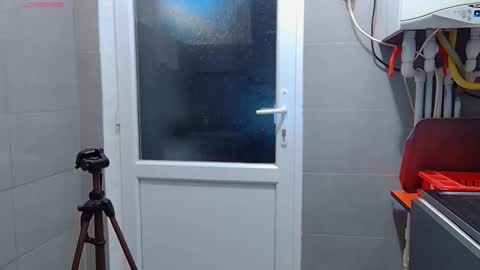  Mari  online show from 02/18/26, 07:43