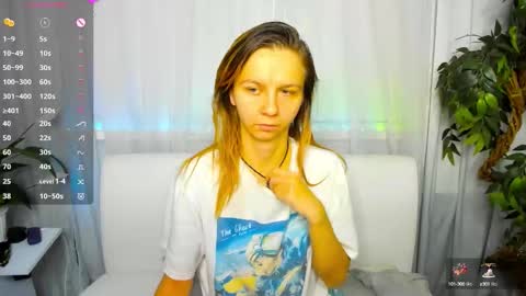 Scarlett online show from 10/14/25, 09:10