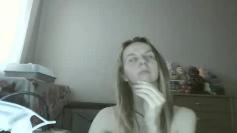 Snapshot of _mari_so chatting on 06/25/26, 11:48 Scarlett online show from 06/25/26, 11:48