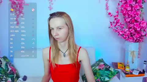 Snapshot of _mari_so chatting on 07/15/26, 11:26 Scarlett online show from 07/15/26, 11:26