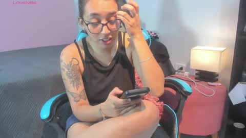 Snapshot of _maria_foxx_ chatting on 07/11/26, 05:15 Maria online show from 07/11/26, 05:15