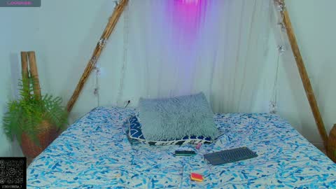 Mariana Fox online show from 04/03/26, 10:08