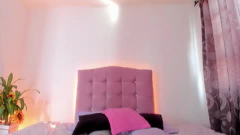 Snapshot of _marie__ chatting on 03/03/25, 08:54 Maria paula online show from 03/03/25, 08:54