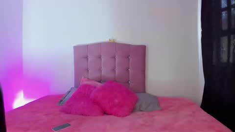 Snapshot of _marie__ chatting on 10/03/25, 08:17 Maria paula online show from 10/03/25, 08:17