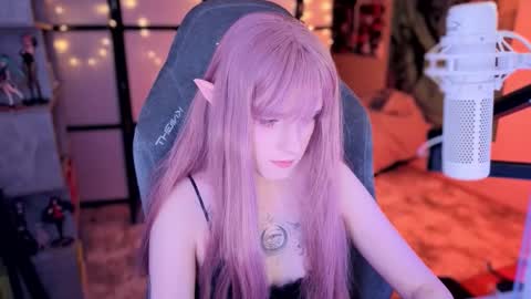 Mariko online show from 11/21/25, 03:33