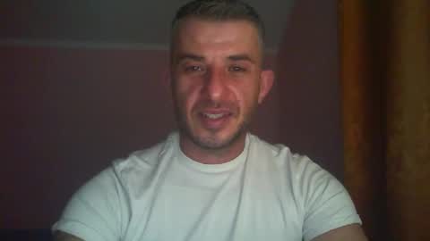 Snapshot of _marrrio chatting on 12/21/25, 10:17 _marrrio online show from 12/21/25, 10:17