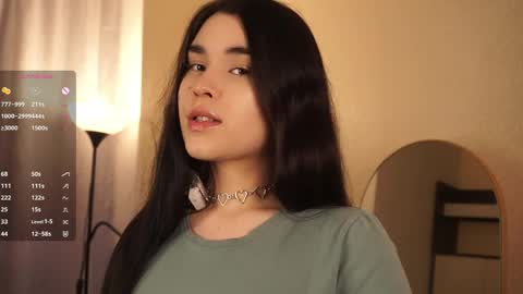  Gwen  online show from 04/06/26, 08:15