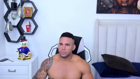 Snapshot of _matthew_santos_ chatting on 01/25/25, 11:11 _matthew_santos_ online show from 01/25/25, 11:11