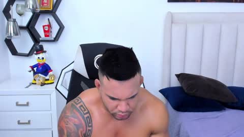 Snapshot of _matthew_santos_ chatting on 01/26/25, 11:28 _matthew_santos_ online show from 01/26/25, 11:28