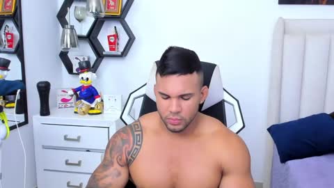 Snapshot of _matthew_santos_ chatting on 02/06/25, 11:04 _matthew_santos_ online show from 02/06/25, 11:04