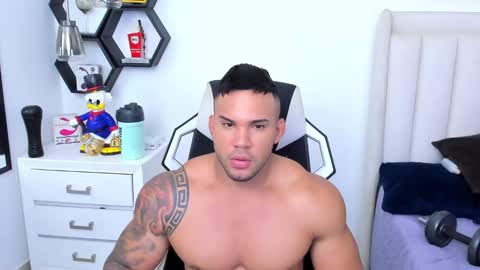 Snapshot of _matthew_santos_ chatting on 02/09/25, 10:21 _matthew_santos_ online show from 02/09/25, 10:21