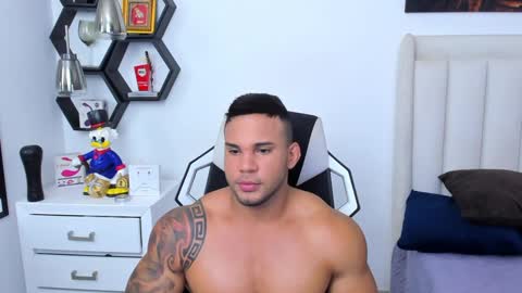 Snapshot of _matthew_santos_ chatting on 02/12/25, 08:40 _matthew_santos_ online show from 02/12/25, 08:40