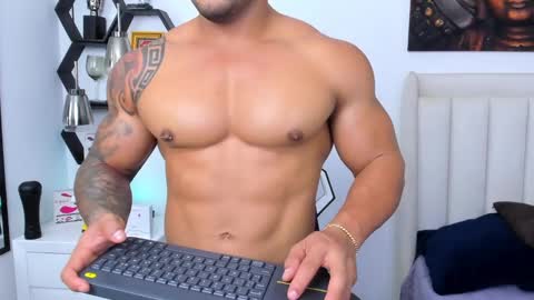 Snapshot of _matthew_santos_ chatting on 02/17/25, 11:31 _matthew_santos_ online show from 02/17/25, 11:31