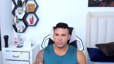 Snapshot of _matthew_santos_ chatting on 03/10/25, 09:40 _matthew_santos_ online show from 03/10/25, 09:40