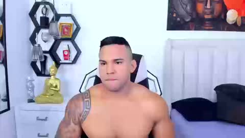 Snapshot of _matthew_santos_ chatting on 09/10/25, 08:53 _matthew_santos_ online show from 09/10/25, 08:53