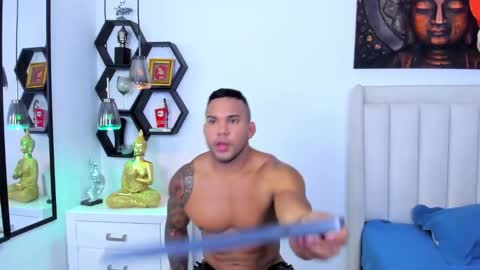 Snapshot of _matthew_santos_ chatting on 10/02/25, 12:28 _matthew_santos_ online show from 10/02/25, 12:28