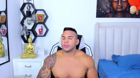 Snapshot of _matthew_santos_ chatting on 10/02/25, 11:34 _matthew_santos_ online show from 10/02/25, 11:34