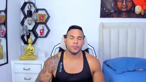 Snapshot of _matthew_santos_ chatting on 10/08/25, 11:13 _matthew_santos_ online show from 10/08/25, 11:13