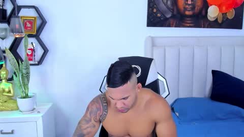 Snapshot of _matthew_santos_ chatting on 10/18/25, 09:59 _matthew_santos_ online show from 10/18/25, 09:59