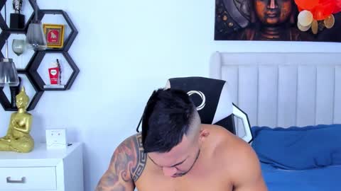 Snapshot of _matthew_santos_ chatting on 11/29/25, 10:24 _matthew_santos_ online show from 11/29/25, 10:24