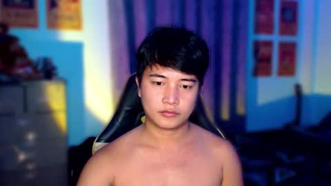 MAX Dont forget to follow online show from 01/31/25, 01:56