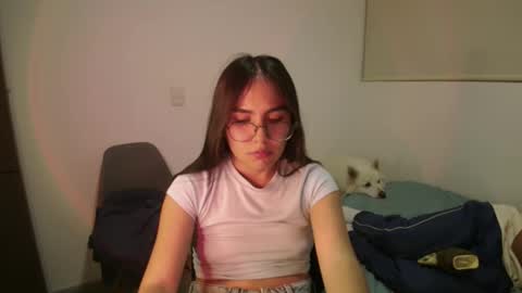 Snapshot of _maxxx1_ chatting on 04/23/26, 01:07 max and abby online show from 04/23/26, 01:07