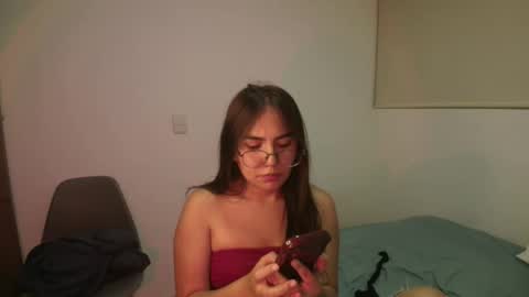Snapshot of _maxxx1_ chatting on 04/24/26, 01:41 max and abby online show from 04/24/26, 01:41