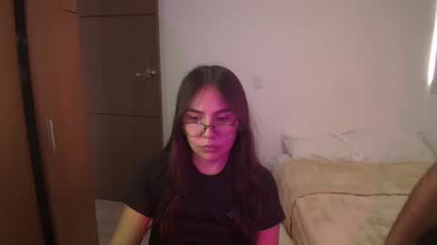 Snapshot of _maxxx1_ chatting on 05/10/26, 05:29 max and abby online show from 05/10/26, 05:29