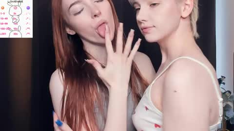 Elva and Kate  online show from 04/18/26, 04:49