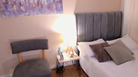 Megan online show from 04/11/26, 12:09