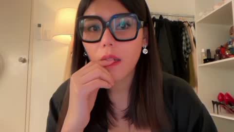 Megan online show from 06/11/26, 12:32