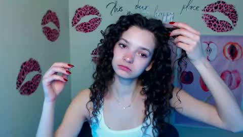 Susie online show from 03/23/26, 07:12