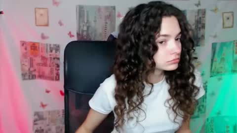 Susie online show from 04/21/26, 06:31