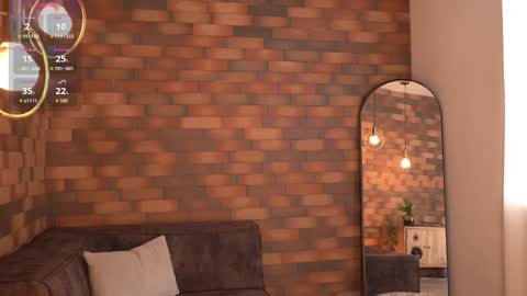     online show from 03/12/25, 04:46