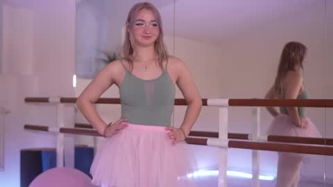 Feiia online show from 11/18/25, 11:47