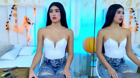 Mia Monroe online show from 10/28/25, 07:49