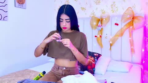 Mia Monroe online show from 12/01/25, 07:41