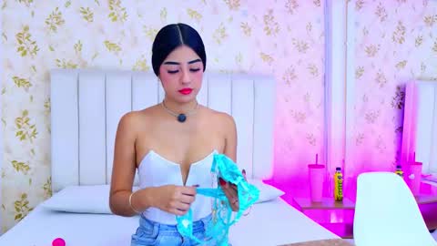 Mia Monroe online show from 01/11/26, 07:08