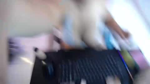  Mia  online show from 04/17/26, 01:14