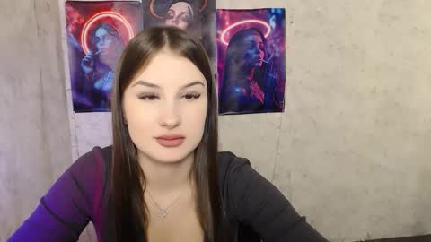 Mia online show from 10/17/25, 12:19