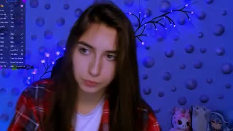 Snapshot of _mila_fire chatting on 12/18/25, 10:54 your Mila online show from 12/18/25, 10:54