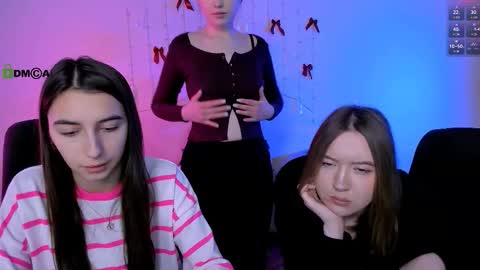 Snapshot of _mila_fire chatting on 01/15/26, 10:20 your Mila online show from 01/15/26, 10:20