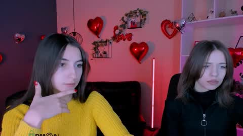 Snapshot of _mila_fire chatting on 02/17/26, 09:50 your Mila online show from 02/17/26, 09:50