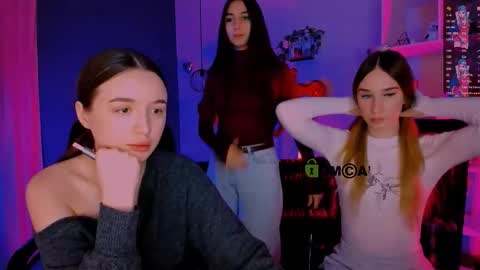 Snapshot of _mila_fire chatting on 02/24/26, 10:02 your Mila online show from 02/24/26, 10:02