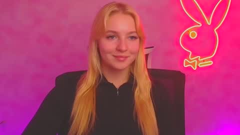 Melanie online show from 01/11/25, 03:31