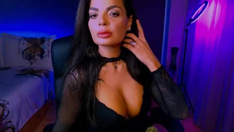 Milani online show from 04/22/26, 05:14