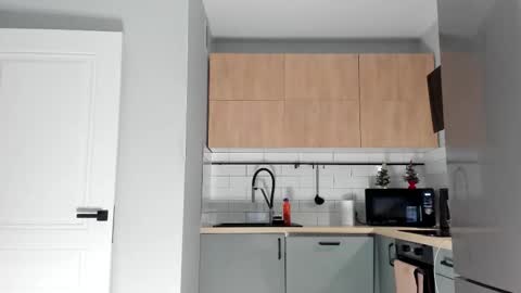 _miles19 online show from 03/26/26, 03:17