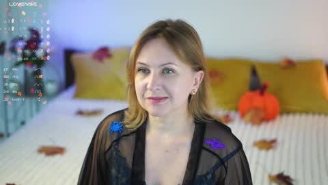 Snapshot of _million_dollarsmile chatting on 10/22/25, 09:42 _million_dollarsmile online show from 10/22/25, 09:42